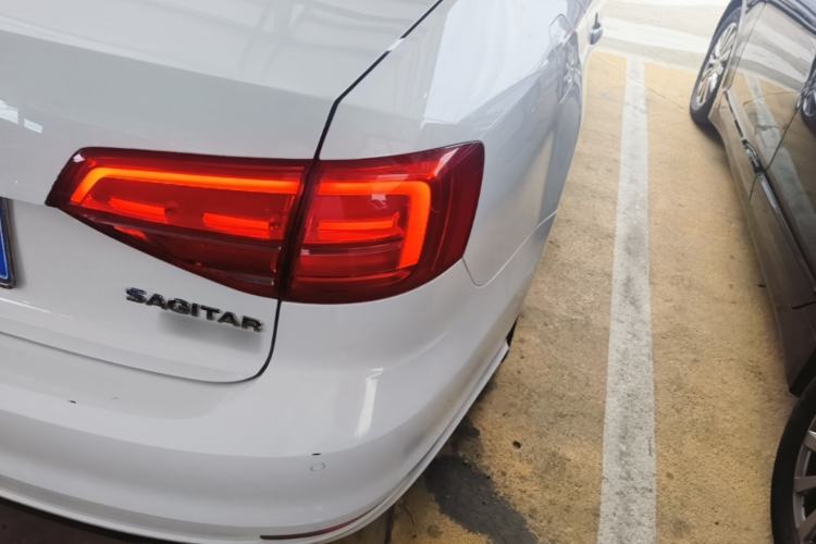 Used Volkswagen Sagitar 2018 280TSI DSG Ignite Edition Right Rear Taillight