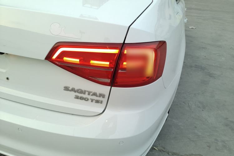Used Volkswagen Sagitar 2018 280TSI DSG Ignite Edition Right Rear Taillight