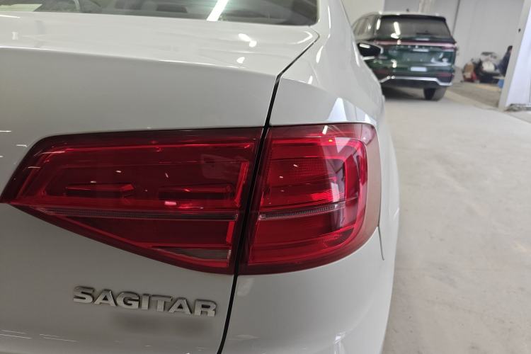 Used Volkswagen Sagitar 2018 280TSI DSG Ignite Edition Right Rear Taillight