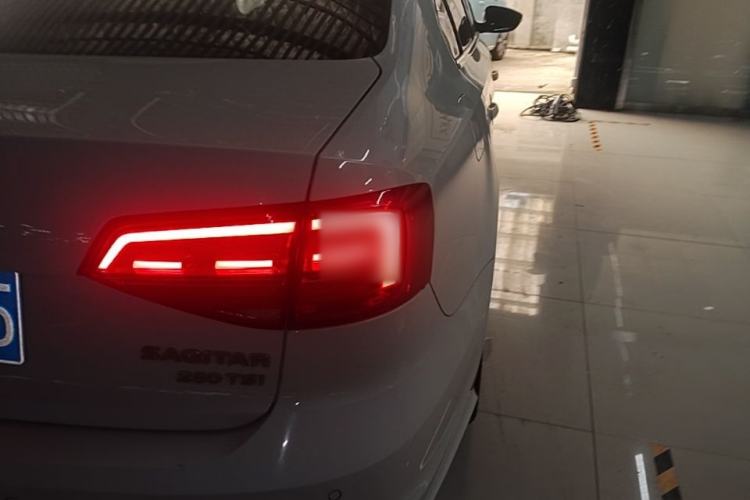 Used Volkswagen Sagitar 2018 280TSI DSG Ignite Edition Right Rear Taillight