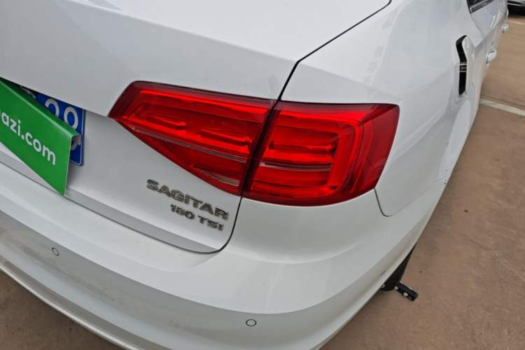 Used Volkswagen Sagitar 2018 180TSI DSG Prestige Edition Right Rear Taillight
