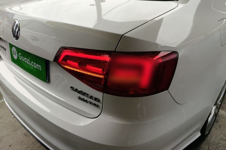 Used Volkswagen Sagitar 2018 280TSI DSG Ignite Edition Right Rear Taillight