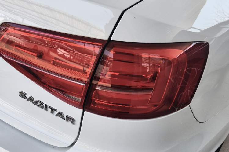 Used Volkswagen Sagitar 2018 1.6L Automatic Comfort Model Right Rear Taillight