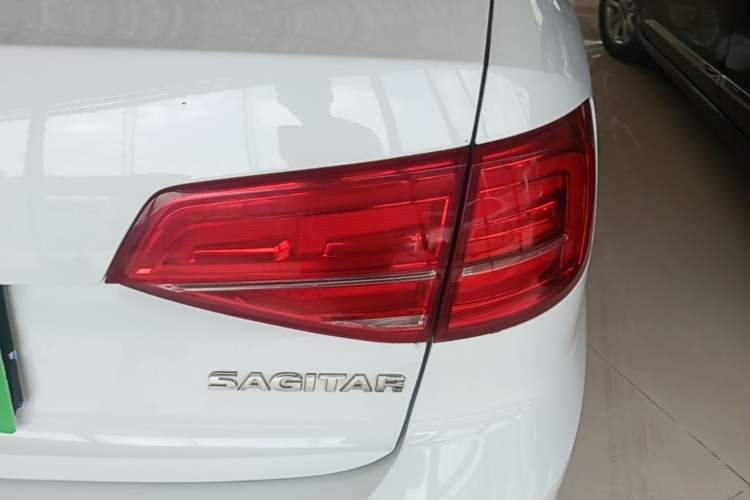 Used Volkswagen Sagitar 2018 1.6L Automatic Comfort Model Right Rear Taillight