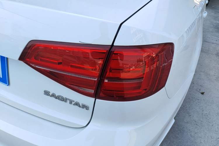 Used Volkswagen Sagitar 2018 280TSI DSG Ignite Edition Right Rear Taillight