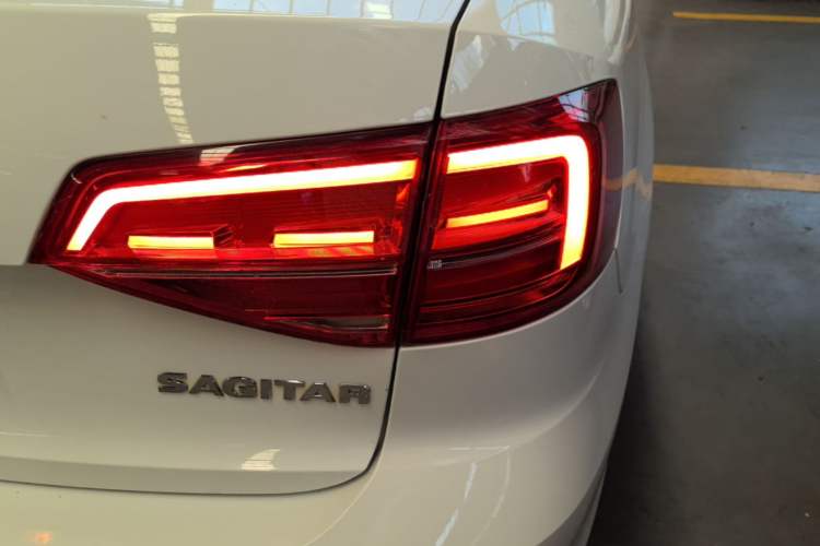 Used Volkswagen Sagitar 2018 1.6L Automatic Comfort Model Right Rear Taillight