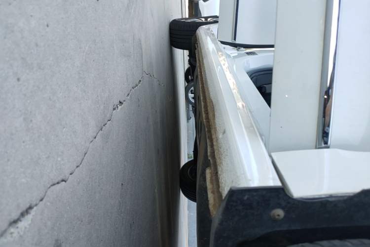 Used Volkswagen Sagitar 2018 1.6L Automatic Comfort Model Right Side Sill