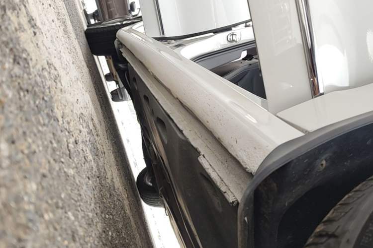 Used Volkswagen Sagitar 2018 180TSI DSG Prestige Edition Right Side Sill