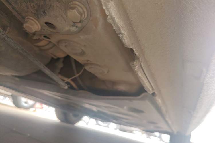 Used Volkswagen Sagitar 2018 1.6L Automatic Comfort Model Right Side Sill