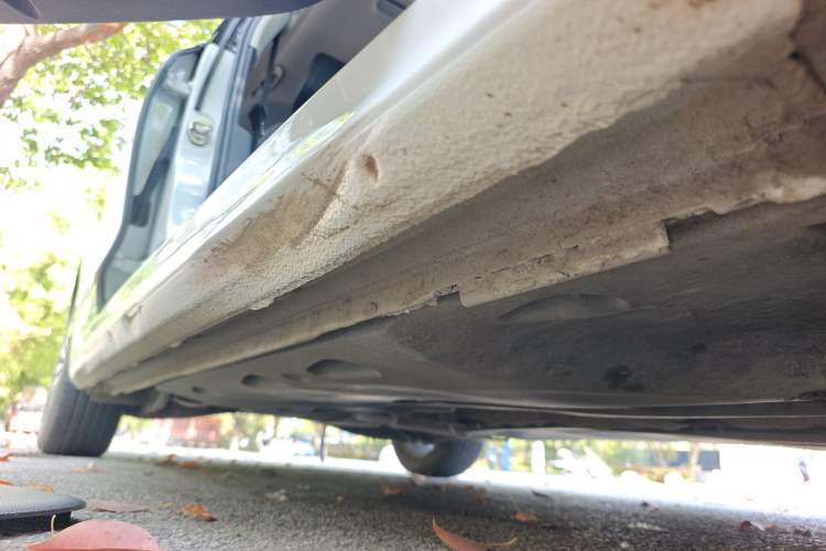 Used Volkswagen Sagitar 2018 1.6L Automatic Comfort Model Right Side Sill