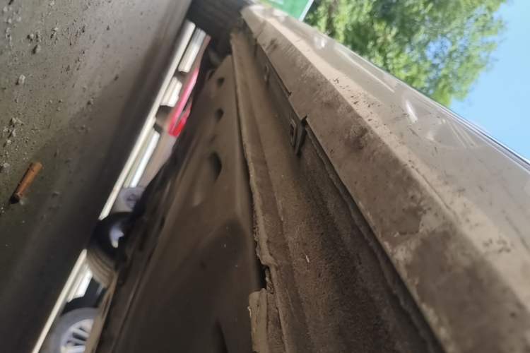 Used Volkswagen Sagitar 2018 280TSI DSG Ignite Edition Right Side Sill