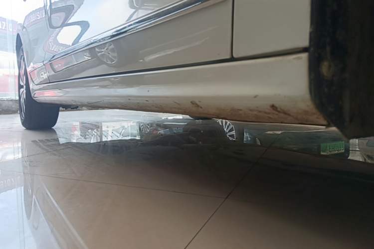 Used Volkswagen Sagitar 2018 1.6L Automatic Comfort Model Right Side Sill
