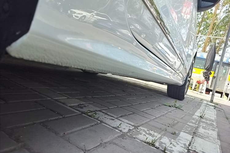 Used Volkswagen Sagitar 2018 180TSI DSG Prestige Edition Right Side Sill