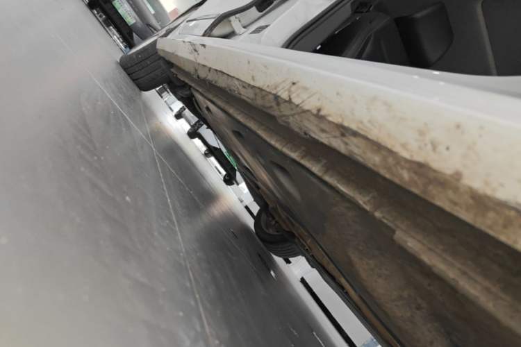 Used Volkswagen Sagitar 2018 280TSI DSG Ignite Edition Right Side Sill