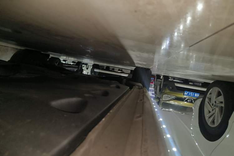 Used Volkswagen Sagitar 2018 1.6L Automatic Comfort Model Right Side Sill