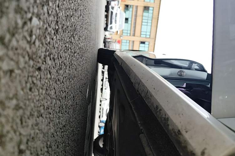 Used Volkswagen Sagitar 2018 280TSI DSG Ignite Edition Right Side Sill