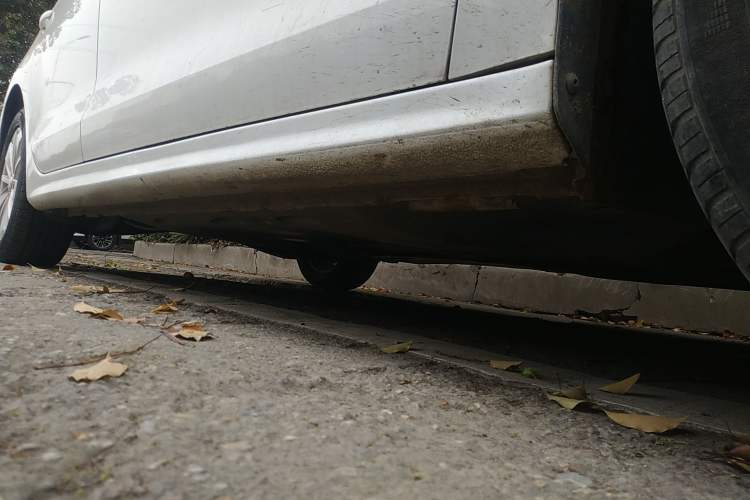 Used Volkswagen Sagitar 2018 1.6L Automatic Fashion Model Right Side Sill