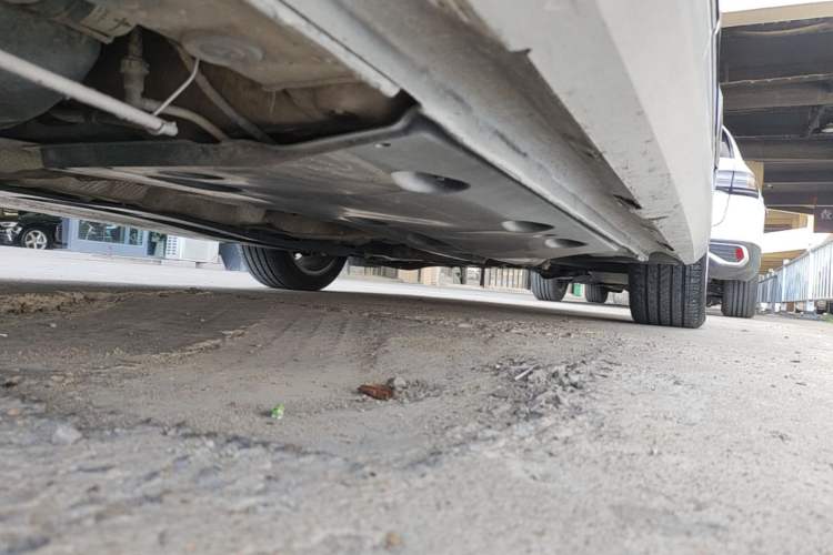Used Volkswagen Sagitar 2018 280TSI DSG Ignite Edition Right Side Sill