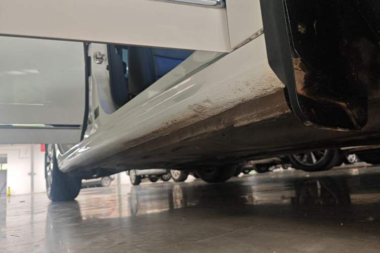 Used Volkswagen Sagitar 2018 1.6L Automatic Comfort Model Right Side Sill
