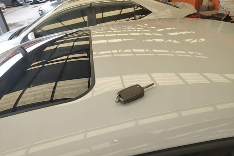 Used Volkswagen Sagitar 2018 1.6L Automatic Comfort Model Roof
