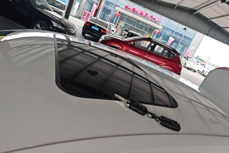 Used Volkswagen Sagitar 2018 1.6L Automatic Comfort Model Roof