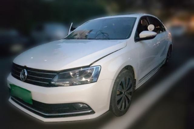 Ojetý Volkswagen Sagitar 2018 1.6L Automatic Comfort Model