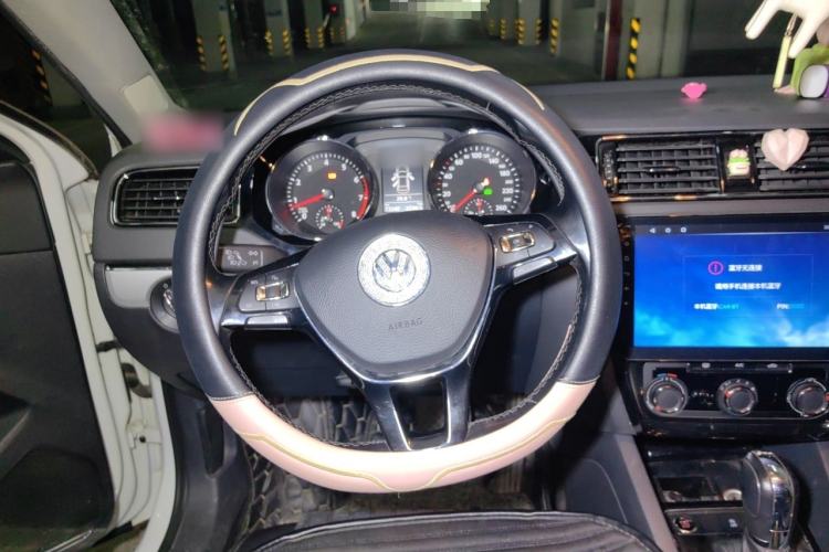 Used Volkswagen Sagitar 2018 280TSI DSG Ignite Edition Steering Wheel