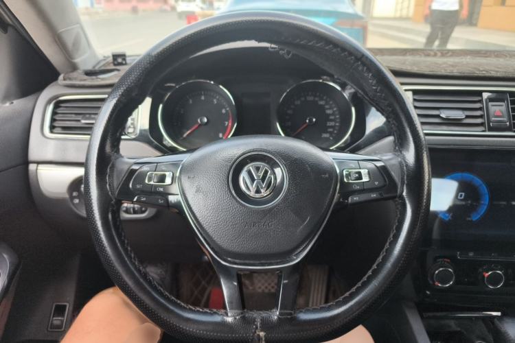 Used Volkswagen Sagitar 2018 1.6L Automatic Comfort Model Steering Wheel