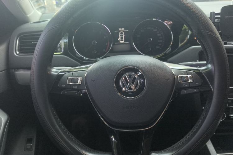 Used Volkswagen Sagitar 2018 280TSI DSG Ignite Edition Steering Wheel