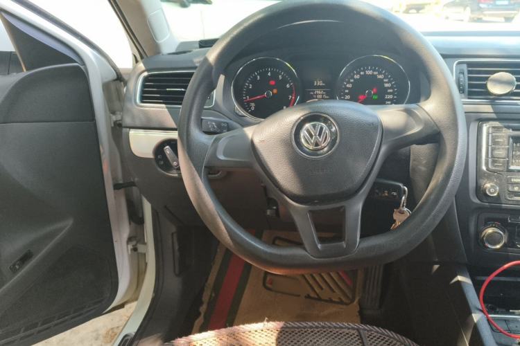 Used Volkswagen Sagitar 2018 1.6L Automatic Fashion Model Steering Wheel