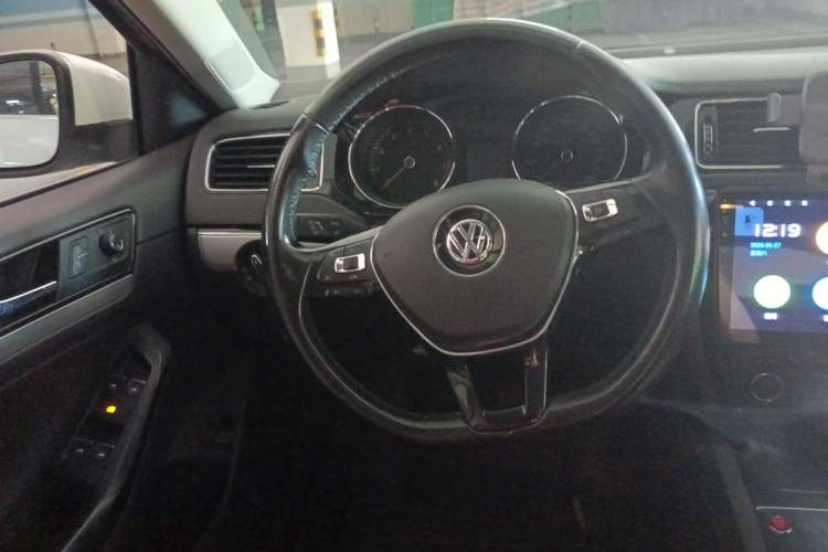 Used Volkswagen Sagitar 2018 1.6L Automatic Comfort Model Steering Wheel
