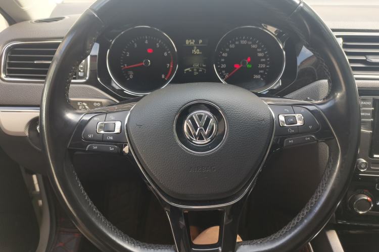 Used Volkswagen Sagitar 2018 1.6L Automatic Comfort Model Steering Wheel