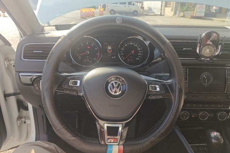 Used Volkswagen Sagitar 2018 280TSI DSG Luxury Model Steering Wheel