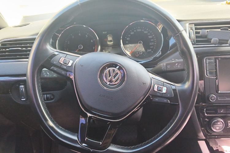 Used Volkswagen Sagitar 2018 280TSI DSG Luxury Model Steering Wheel
