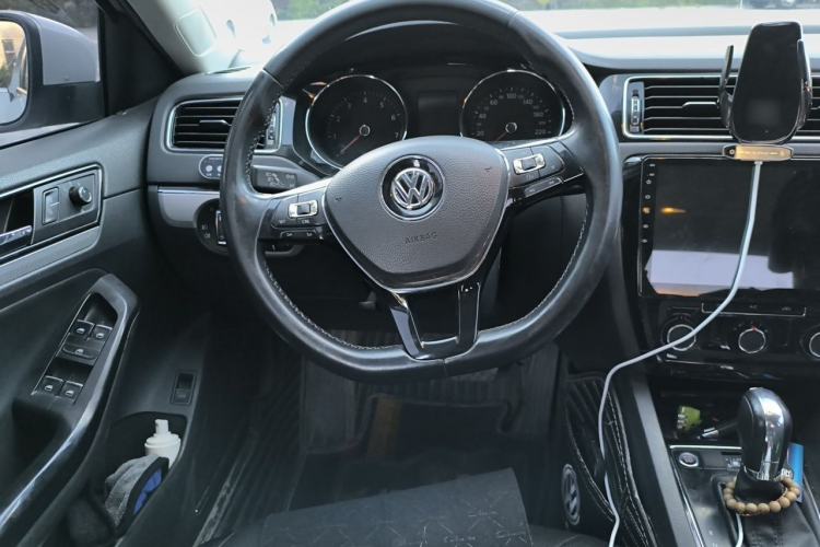 Used Volkswagen Sagitar 2018 1.6L Automatic Comfort Model Steering Wheel