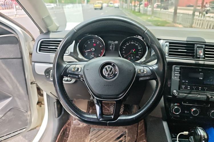 Used Volkswagen Sagitar 2018 280TSI DSG Ignite Edition Steering Wheel