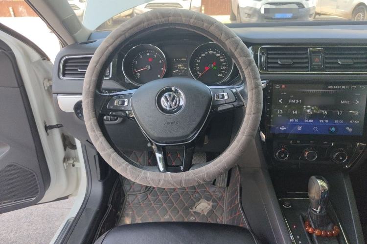 Used Volkswagen Sagitar 2018 1.6L Automatic Comfort Model Steering Wheel