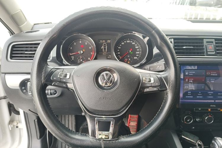 Used Volkswagen Sagitar 2018 180TSI DSG Prestige Edition Steering Wheel
