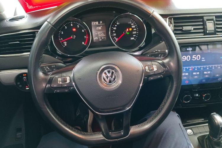Used Volkswagen Sagitar 2018 1.6L Automatic Comfort Model Steering Wheel