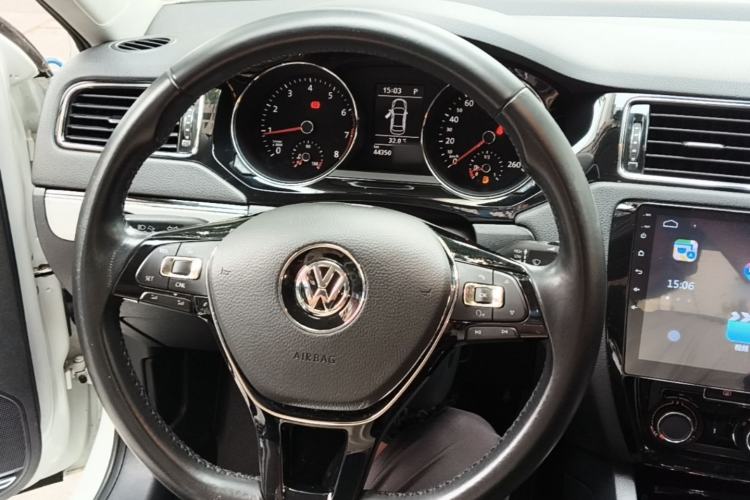 Used Volkswagen Sagitar 2018 280TSI DSG Comfort Model Steering Wheel