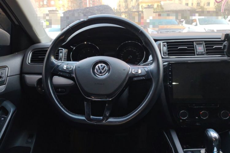 Used Volkswagen Sagitar 2018 1.6L Automatic Comfort Model Steering Wheel
