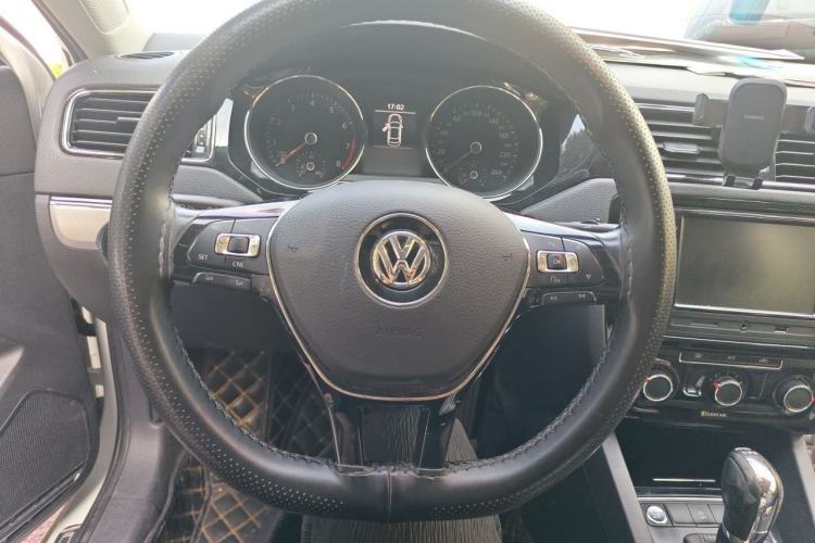 Used Volkswagen Sagitar 2018 280TSI DSG Ignite Edition Steering Wheel