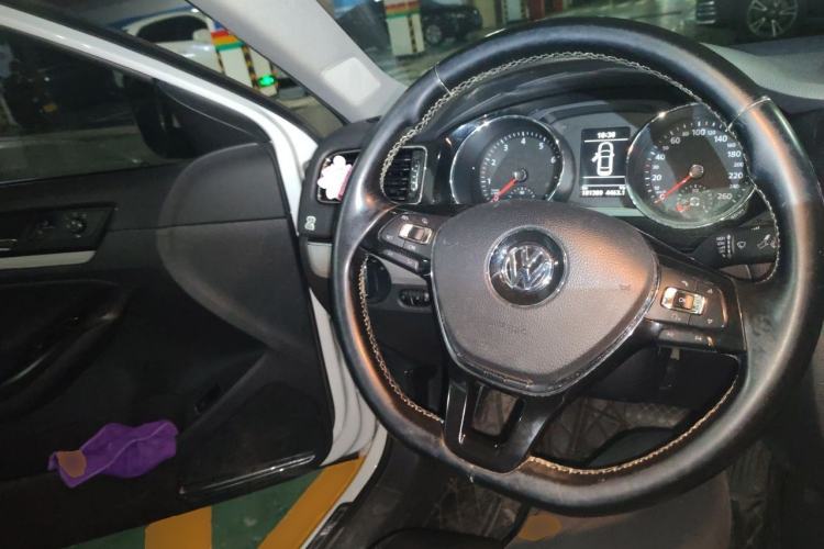 Used Volkswagen Sagitar 2018 180TSI DSG Prestige Edition Steering Wheel