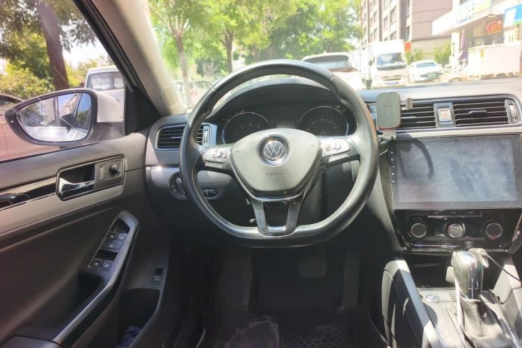 Used Volkswagen Sagitar 2018 1.6L Automatic Comfort Model Steering Wheel