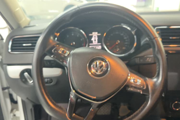 Used Volkswagen Sagitar 2018 280TSI DSG Ignite Edition Steering Wheel