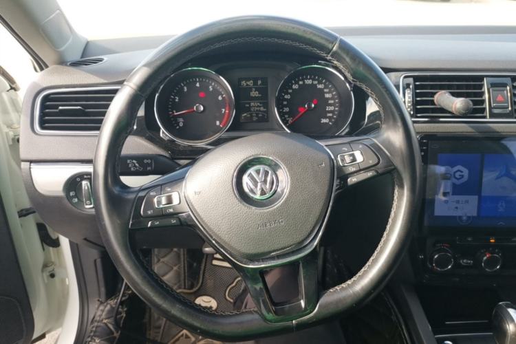 Used Volkswagen Sagitar 2018 1.6L Automatic Comfort Model Steering Wheel