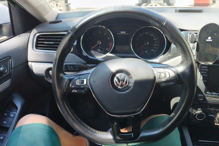 Used Volkswagen Sagitar 2018 280TSI DSG Ignite Edition Steering Wheel