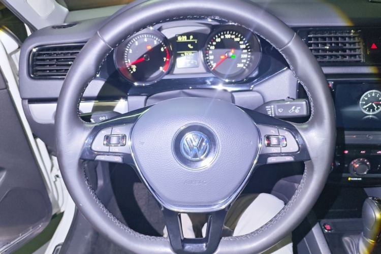 Used Volkswagen Sagitar 2018 1.6L Automatic Comfort Model Steering Wheel