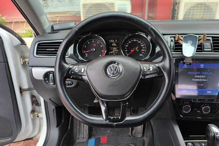 Used Volkswagen Sagitar 2018 1.6L Automatic Comfort Model Steering Wheel
