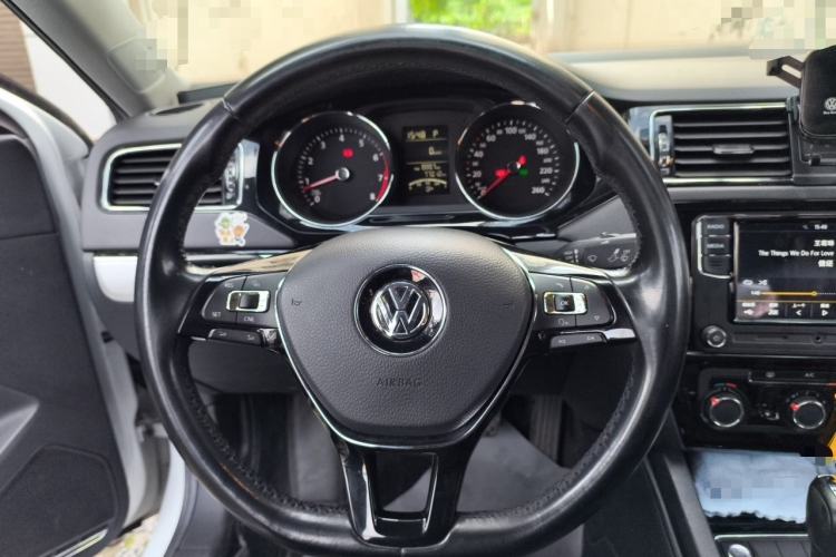 Used Volkswagen Sagitar 2018 1.6L Automatic Comfort Model Steering Wheel